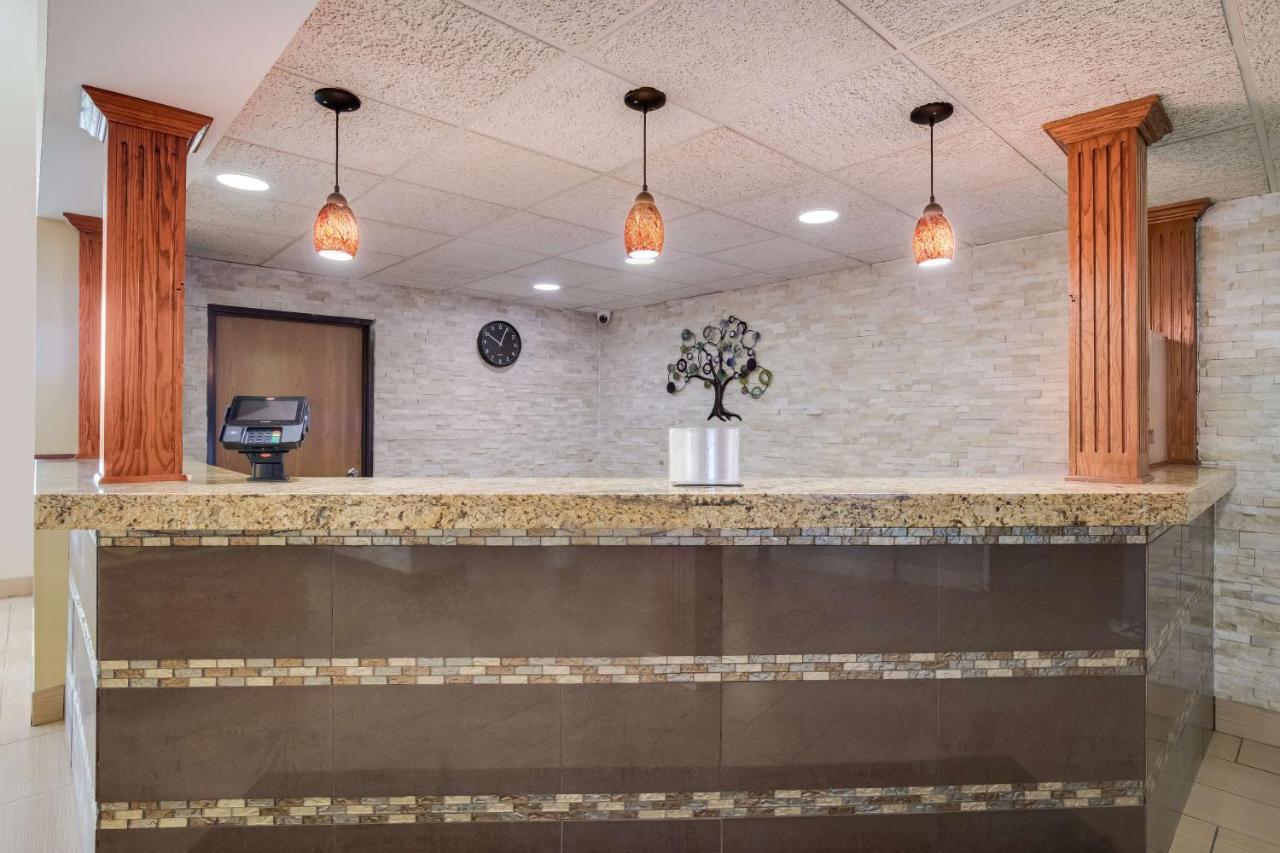 Best Western Waukesha Grand Pewaukee Zewnętrze zdjęcie