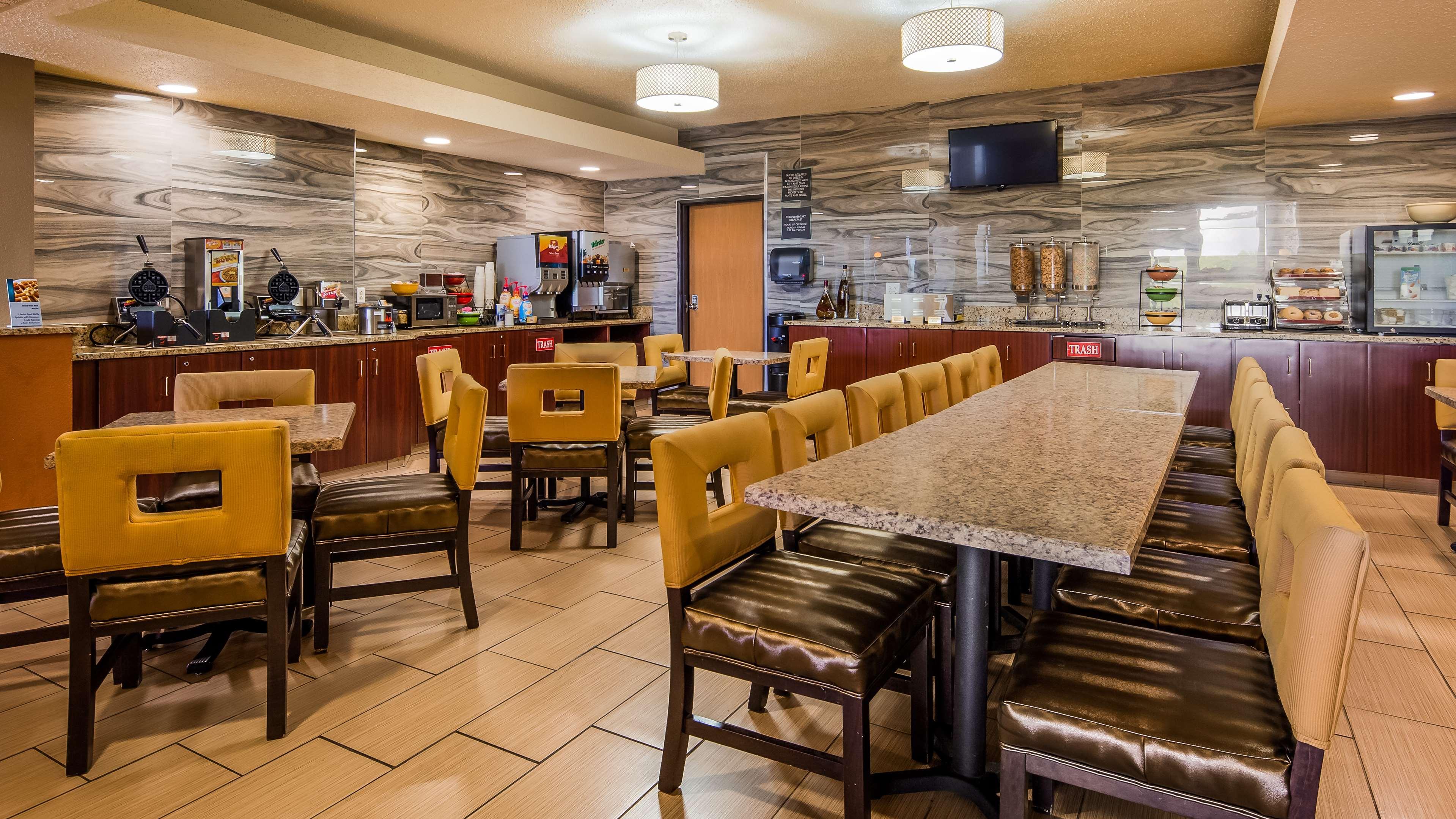 Best Western Waukesha Grand Pewaukee Zewnętrze zdjęcie