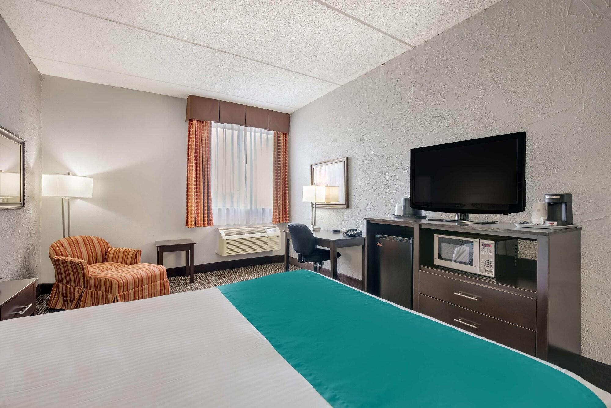 Best Western Waukesha Grand Pewaukee Zewnętrze zdjęcie